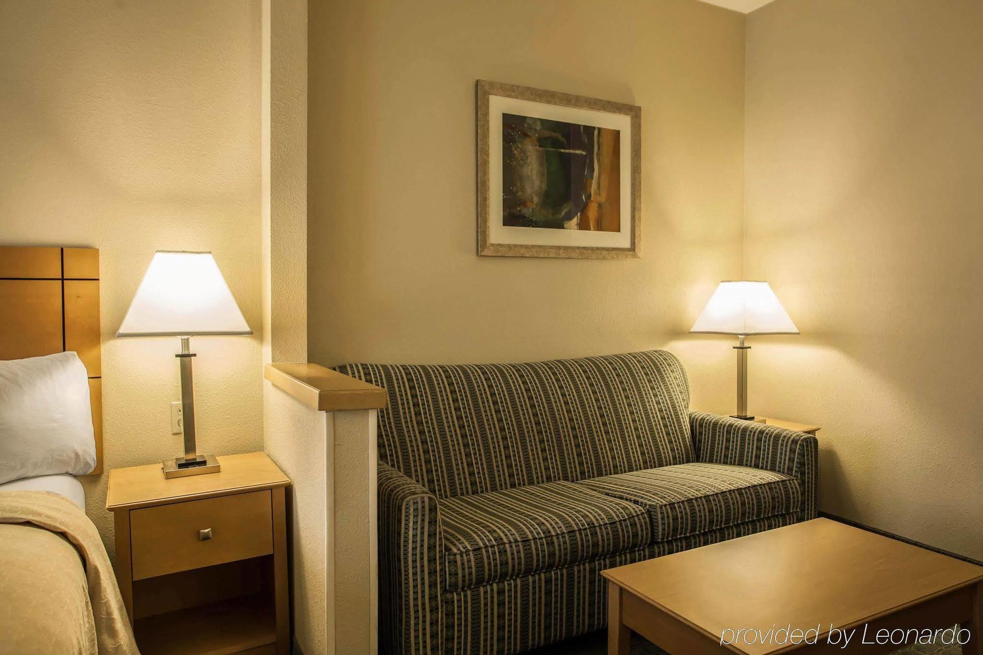 Quality Inn Near I-72 And Hwy 51 Forsyth Exterior photo